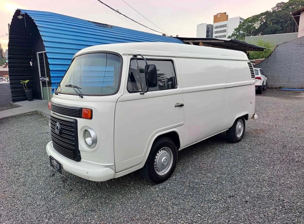 Volkswagen Kombi Furgão 1.4 2008 — foto 12 de 12