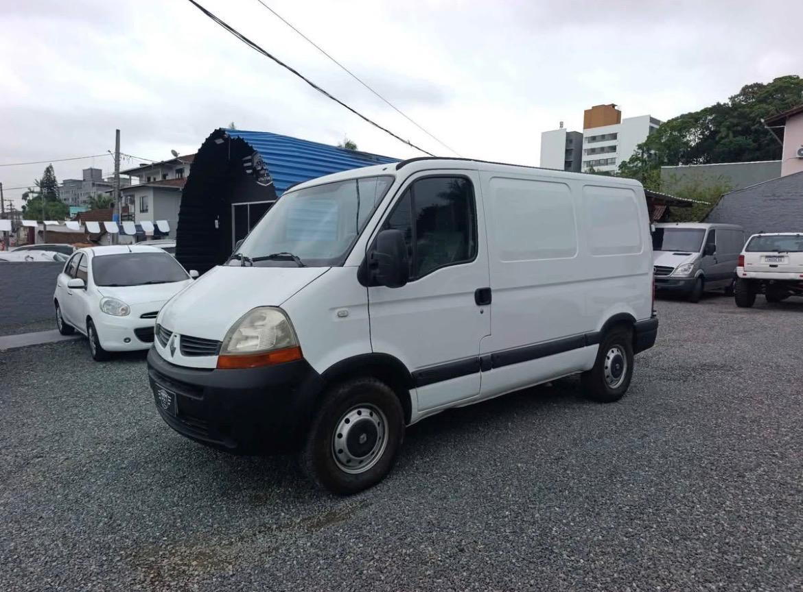 Renault Master Furgão 2.3 2013 — foto 1 de 17