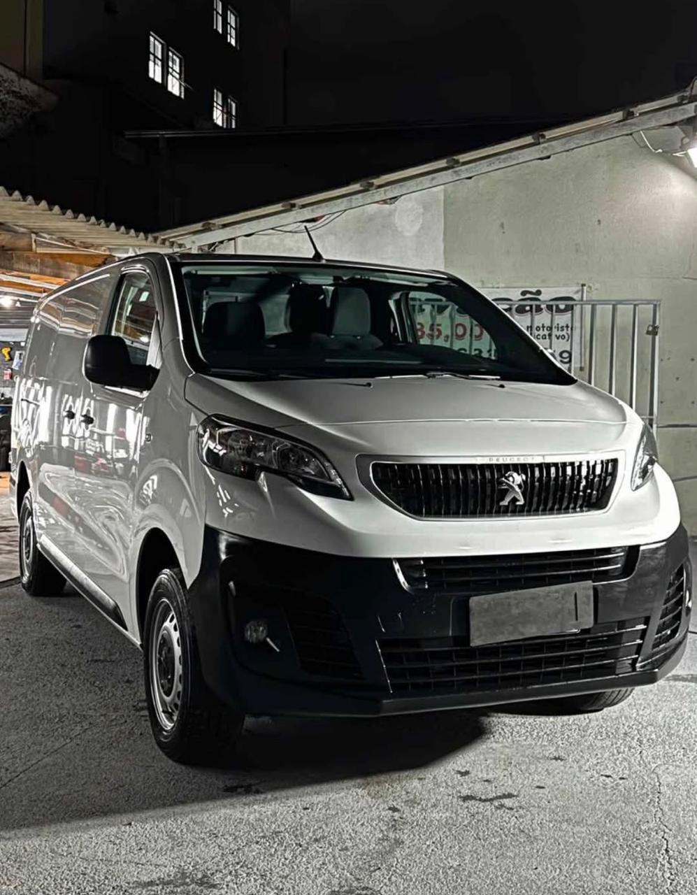 Peugeot Expert Cargo 2024 — foto 12 de 13