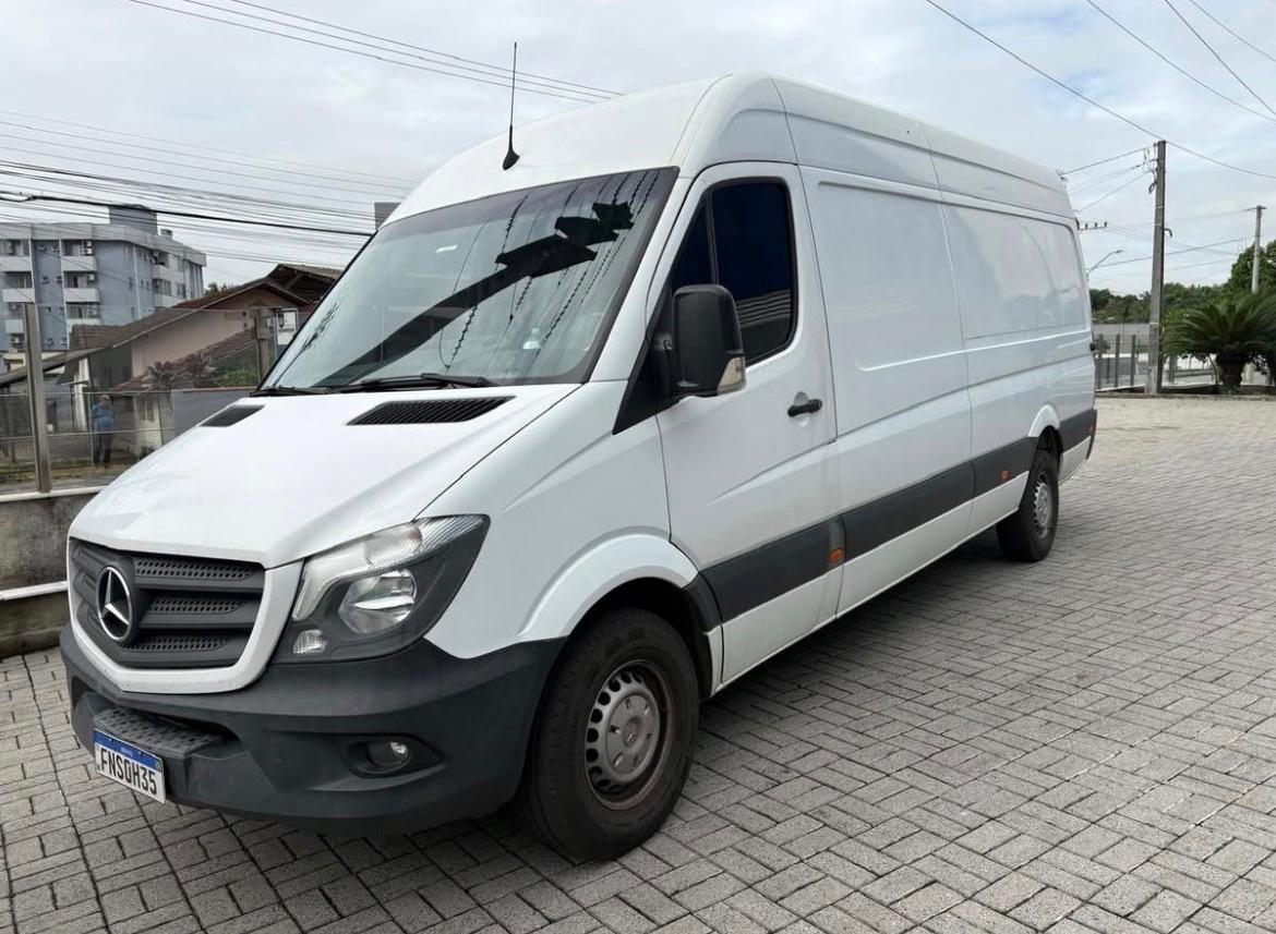 Mercedes Bens Sprinter 314 Furgão 2018 — foto 1 de 9
