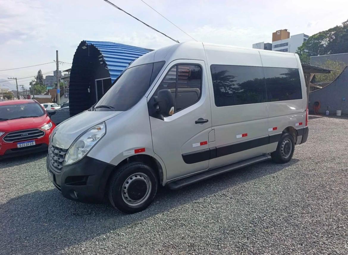 Renault Master L2H2' Minibus 16L 2017 — foto 3 de 20